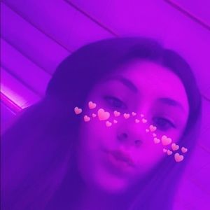 Meet your Posher, Dayna